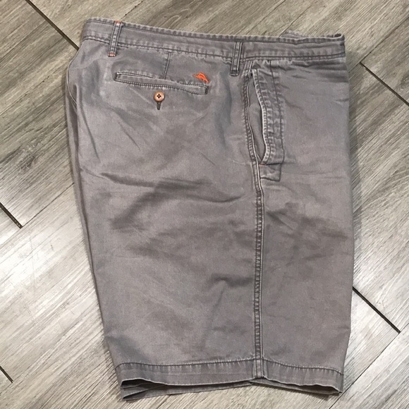 Tommy Bahama Gray Relaxed Fit Flat Front 100% Cotton Shorts size 38 - Picture 2 of 7